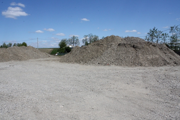 Bază de materiale pentru proiect de asfaltare drum comunal Andrieșeni - Glăvănești 3,5km și Spineni - Epureni 1,5 km, finanțat prin PNDL
